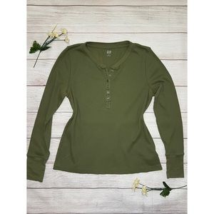 GAP Waffle Knit Henley Button Front Long Sleeve Top